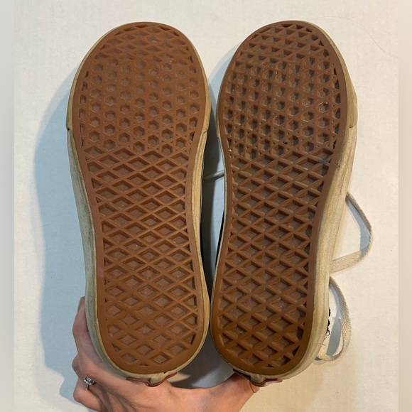 VANS OLD SKOOL SKATE SHOES - Picture 7 of 8